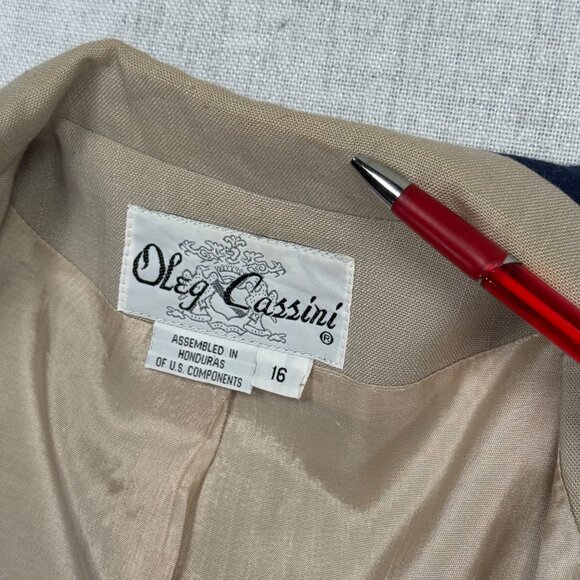 Vintage Oleg Cassini Skirt Suit Set Beige Navy Trim Pencil Straight Size 16 - Picture 15 of 16